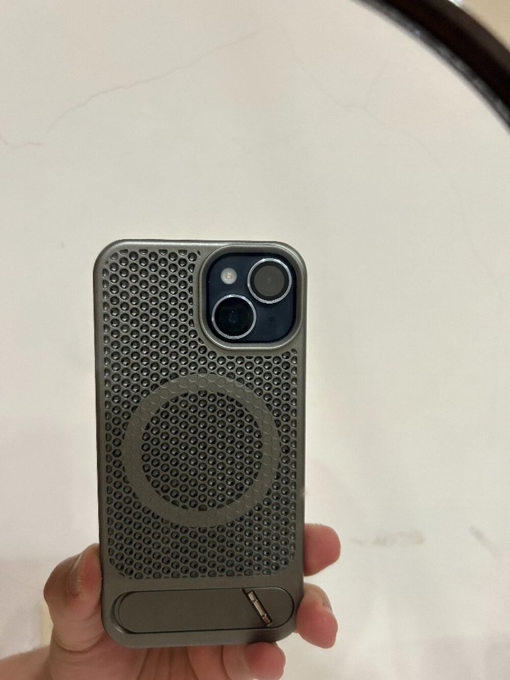 Light Titanium Mesh MagSafe Case